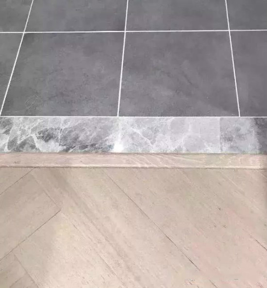 木地板 如果你家是木地板拼瓷砖,用木地板横过来当过门石会更好看